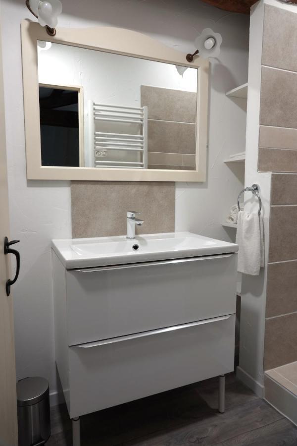 Gite Rural La Maison Mauve Ventouse Экстерьер фото
